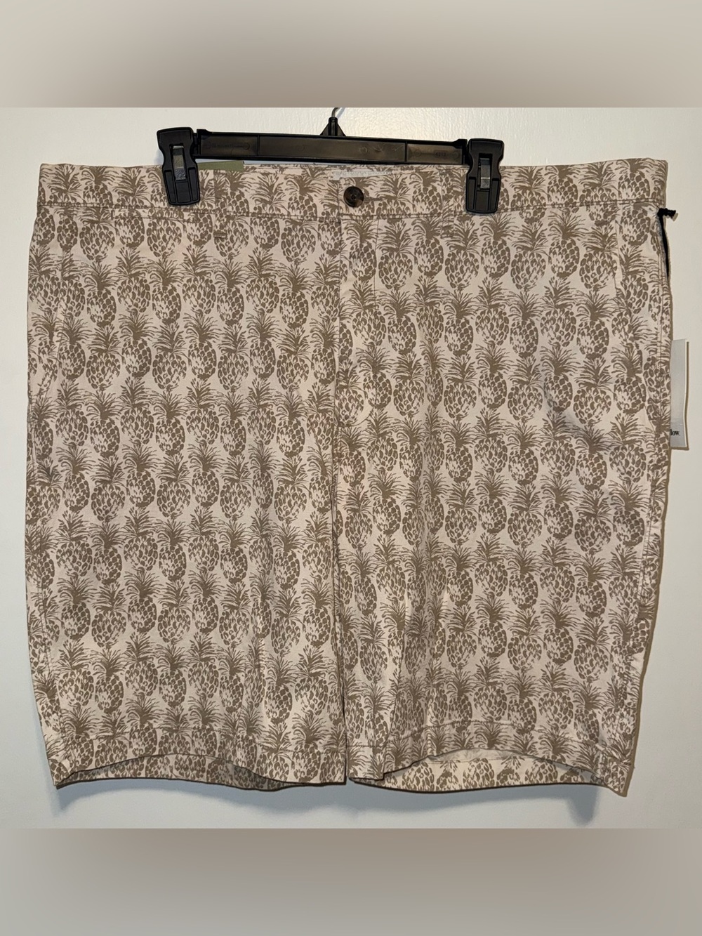 Goodfellow & Co Beige Pineapple-Print Flat Front Shorts